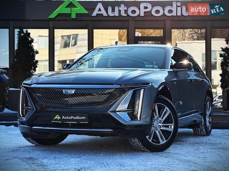Внедорожник / Кроссовер Cadillac Lyriq 2024 в 