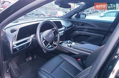 Позашляховик / Кросовер Cadillac Lyriq 2023 в 