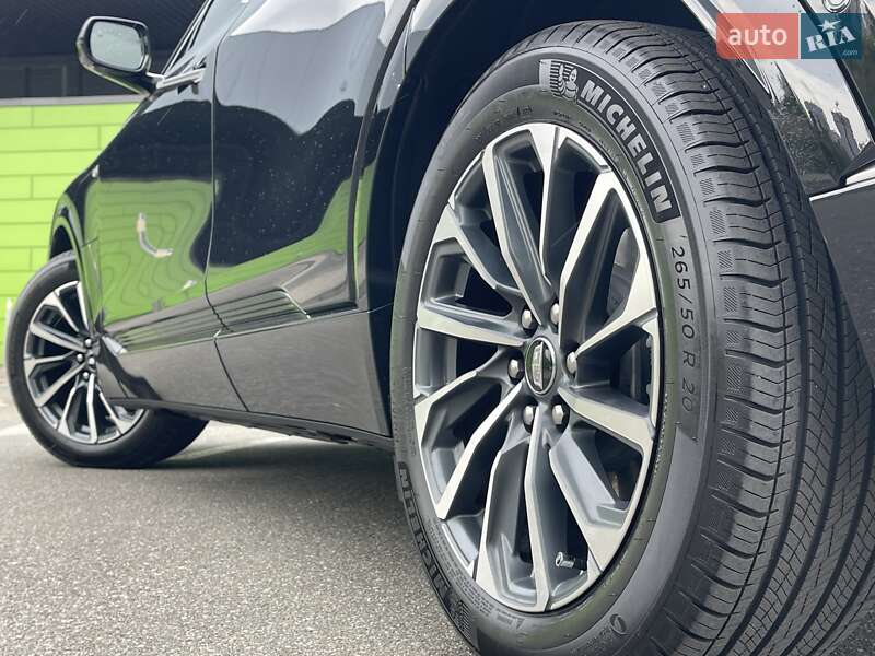 Внедорожник / Кроссовер Cadillac Lyriq 2023 в Киеве