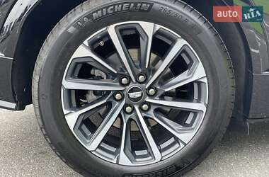 Внедорожник / Кроссовер Cadillac Lyriq 2023 в 