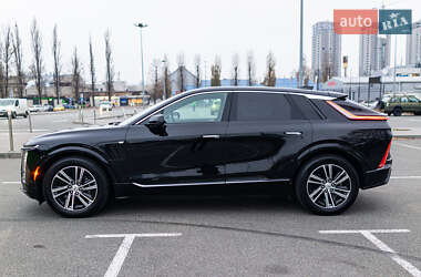 Позашляховик / Кросовер Cadillac Lyriq 2023 в 