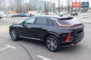 Позашляховик / Кросовер Cadillac Lyriq 2023 в 