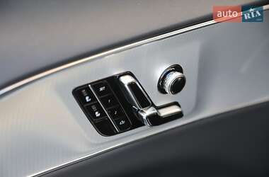 Внедорожник / Кроссовер Cadillac Lyriq 2024 в 