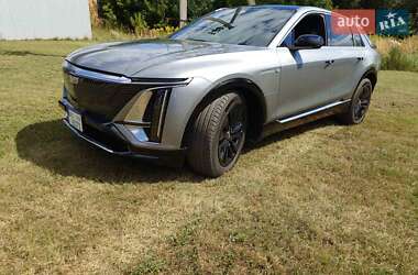 Фастбэк Cadillac Lyriq 2023 в 