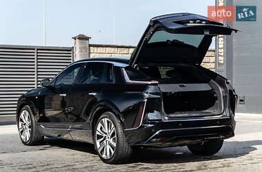 Внедорожник / Кроссовер Cadillac Lyriq 2022 в 
