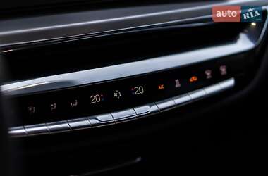 Внедорожник / Кроссовер Cadillac Lyriq 2022 в 