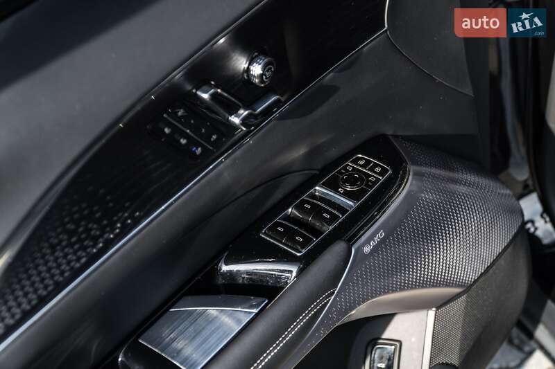 Внедорожник / Кроссовер Cadillac Lyriq 2022 в Ужгороде фото 30 Внедорожник / Кроссовер Cadillac Lyriq 2022 в Ужгороде