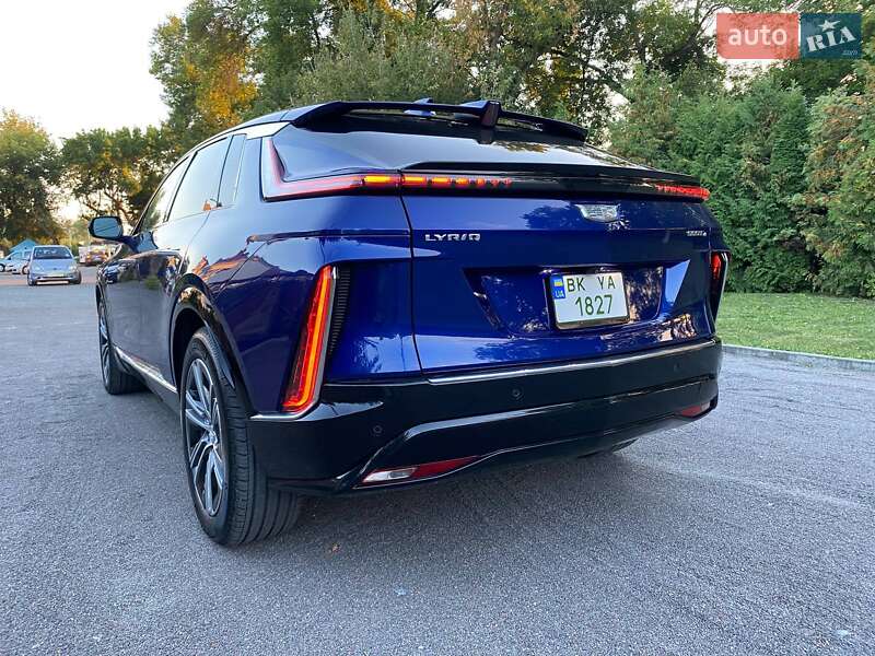 Внедорожник / Кроссовер Cadillac Lyriq 2023 в Ровно