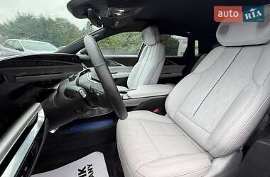 Внедорожник / Кроссовер Cadillac Lyriq 2022 в 