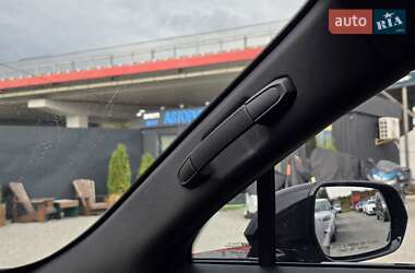 Внедорожник / Кроссовер Cadillac Lyriq 2024 в 