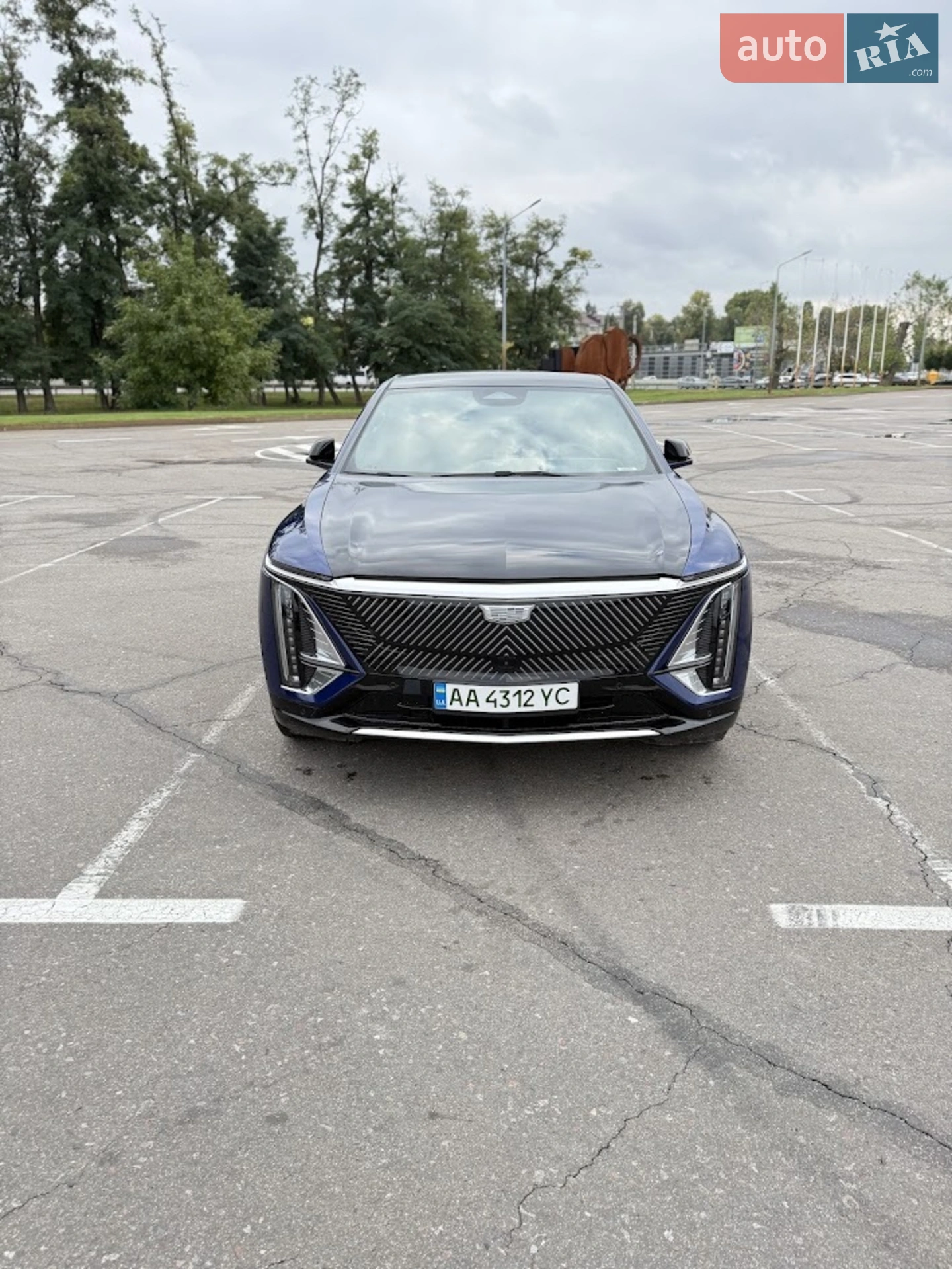 2023 Cadillac Lyriq - мініатюра 3