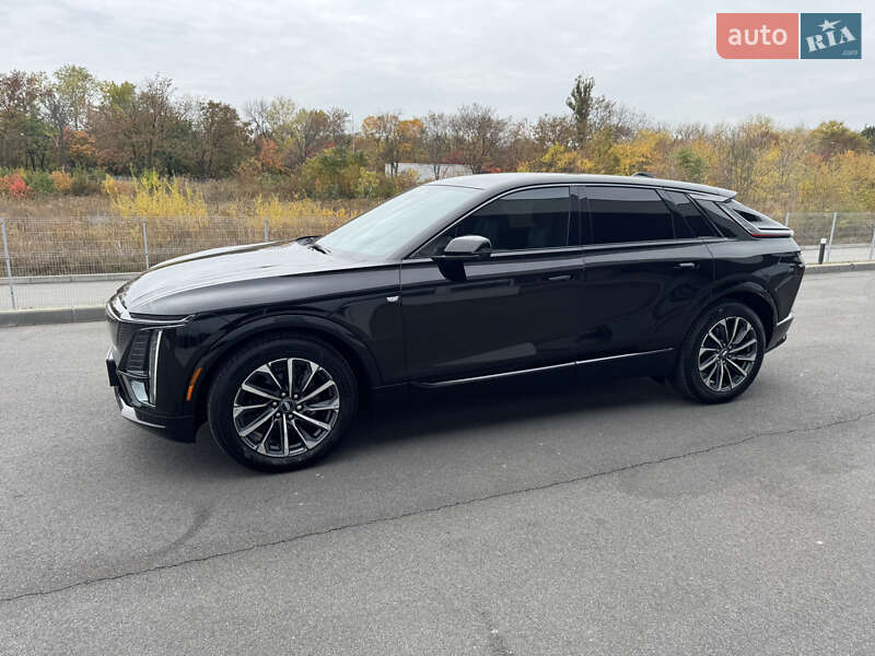 Універсал Cadillac Lyriq 2023 в Дніпрі фото 2 Універсал Cadillac Lyriq 2023 в Дніпрі