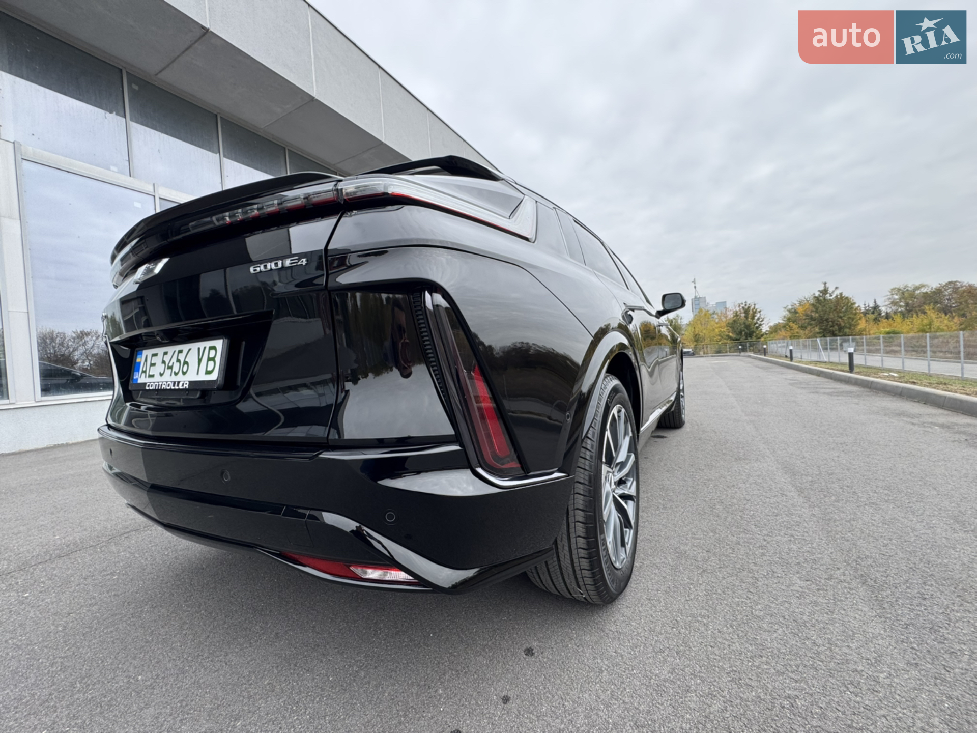 2023 Cadillac Lyriq - мініатюра 23