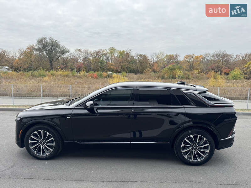 Універсал Cadillac Lyriq 2023 в Дніпрі фото 27 Універсал Cadillac Lyriq 2023 в Дніпрі