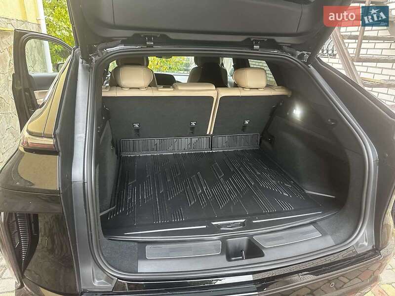 Позашляховик / Кросовер Cadillac Lyriq 2023 в Києві фото 15 Позашляховик / Кросовер Cadillac Lyriq 2023 в Києві