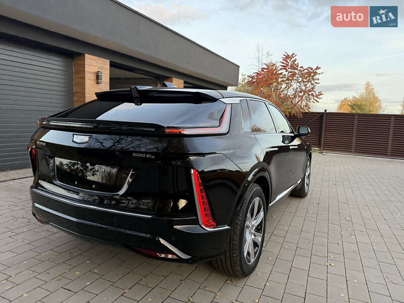 Позашляховик / Кросовер Cadillac Lyriq 2023 в Володимирі фото 17 Позашляховик / Кросовер Cadillac Lyriq 2023 в Володимирі