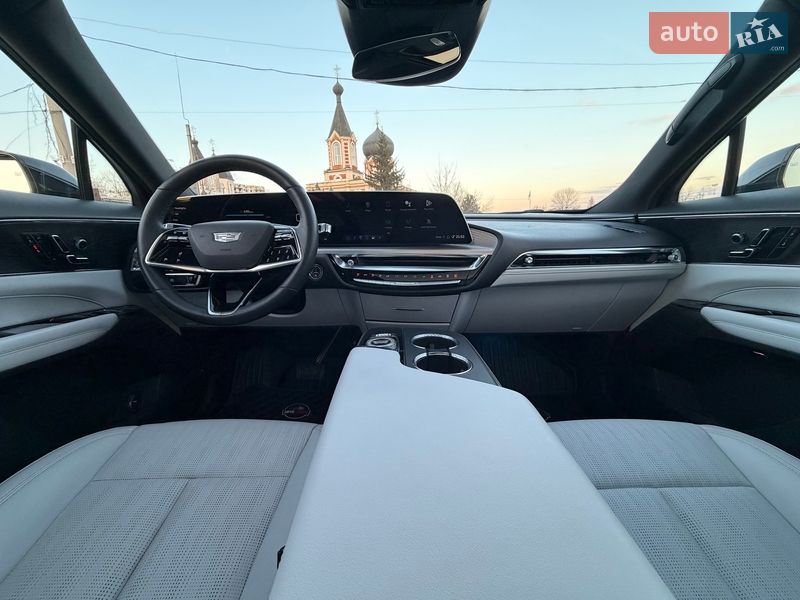Внедорожник / Кроссовер Cadillac Lyriq 2023 в Харькове