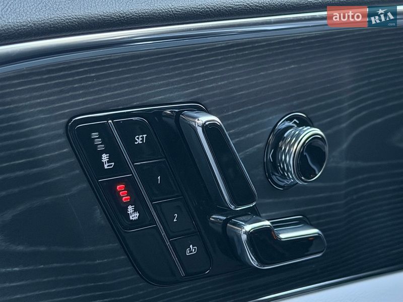 Внедорожник / Кроссовер Cadillac Lyriq 2023 в Харькове