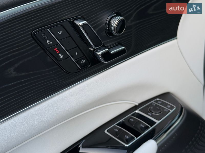 Внедорожник / Кроссовер Cadillac Lyriq 2023 в Харькове