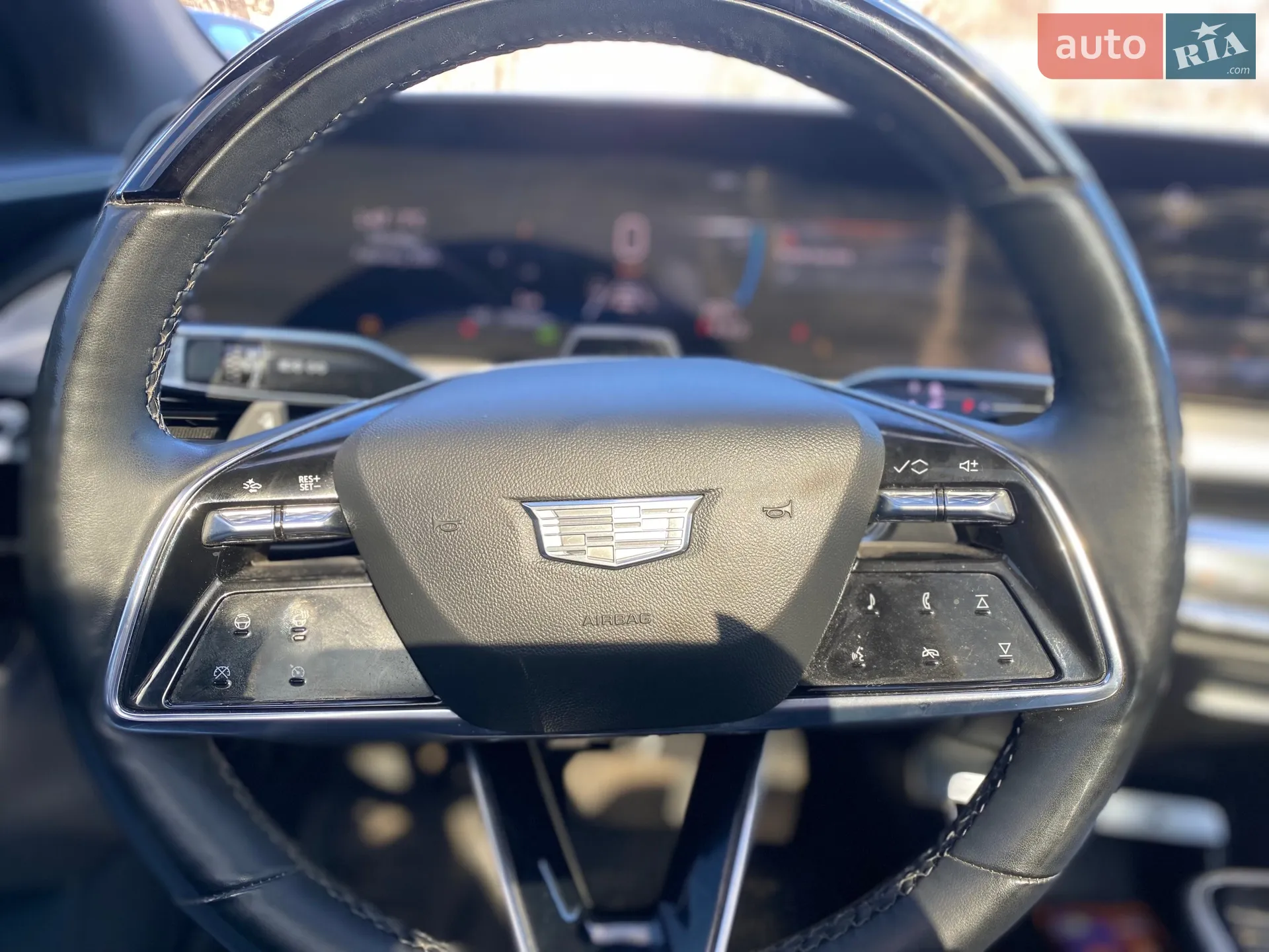 2023 Cadillac Lyriq - мініатюра 10