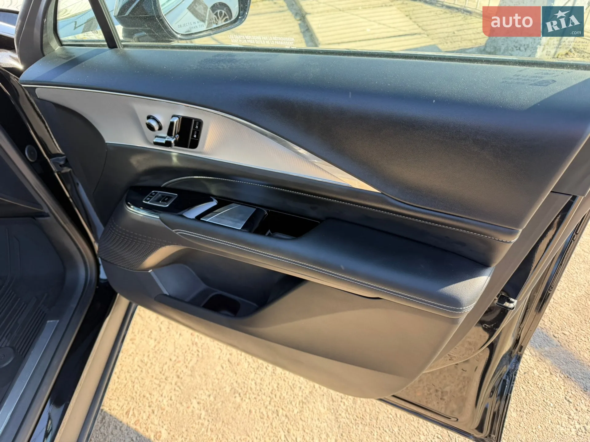 2023 Cadillac Lyriq - мініатюра 36
