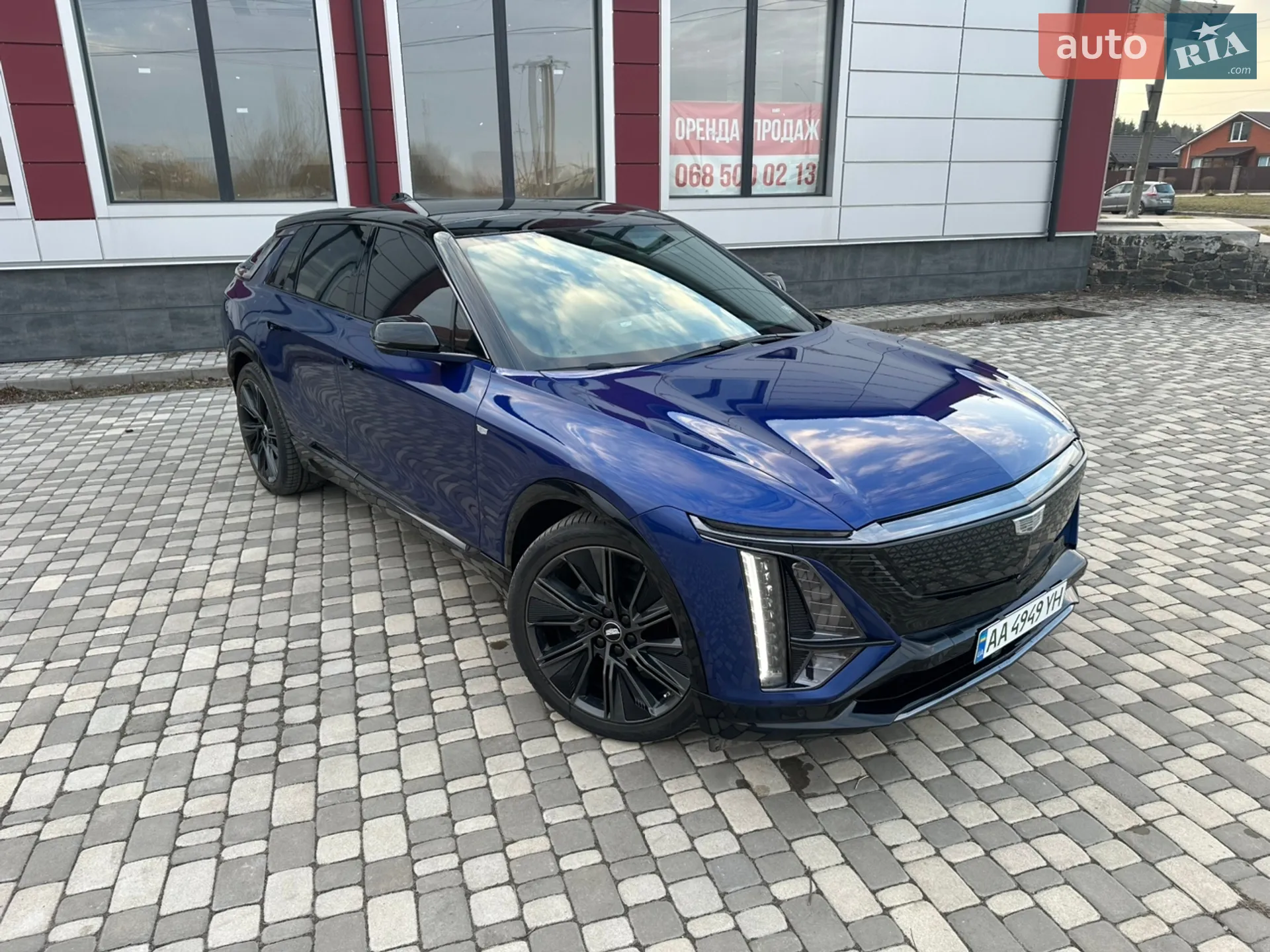 2023 Cadillac Lyriq - мініатюра 8