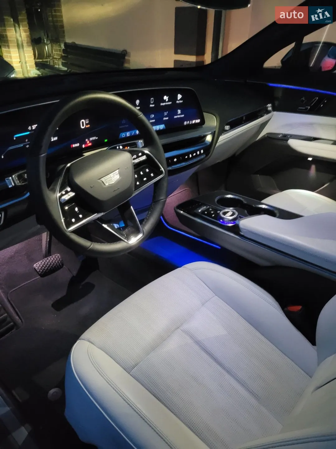 2024 Cadillac Lyriq - мініатюра 23