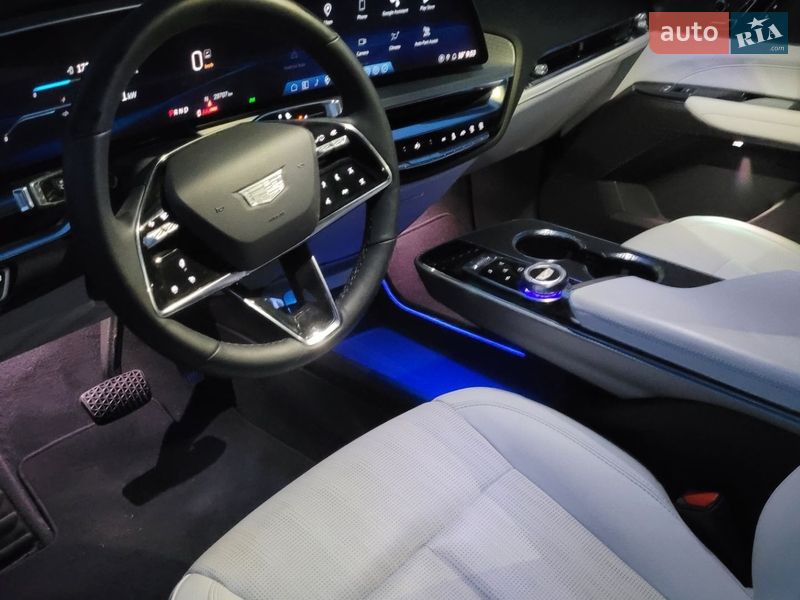 Внедорожник / Кроссовер Cadillac Lyriq 2024 в Киеве
