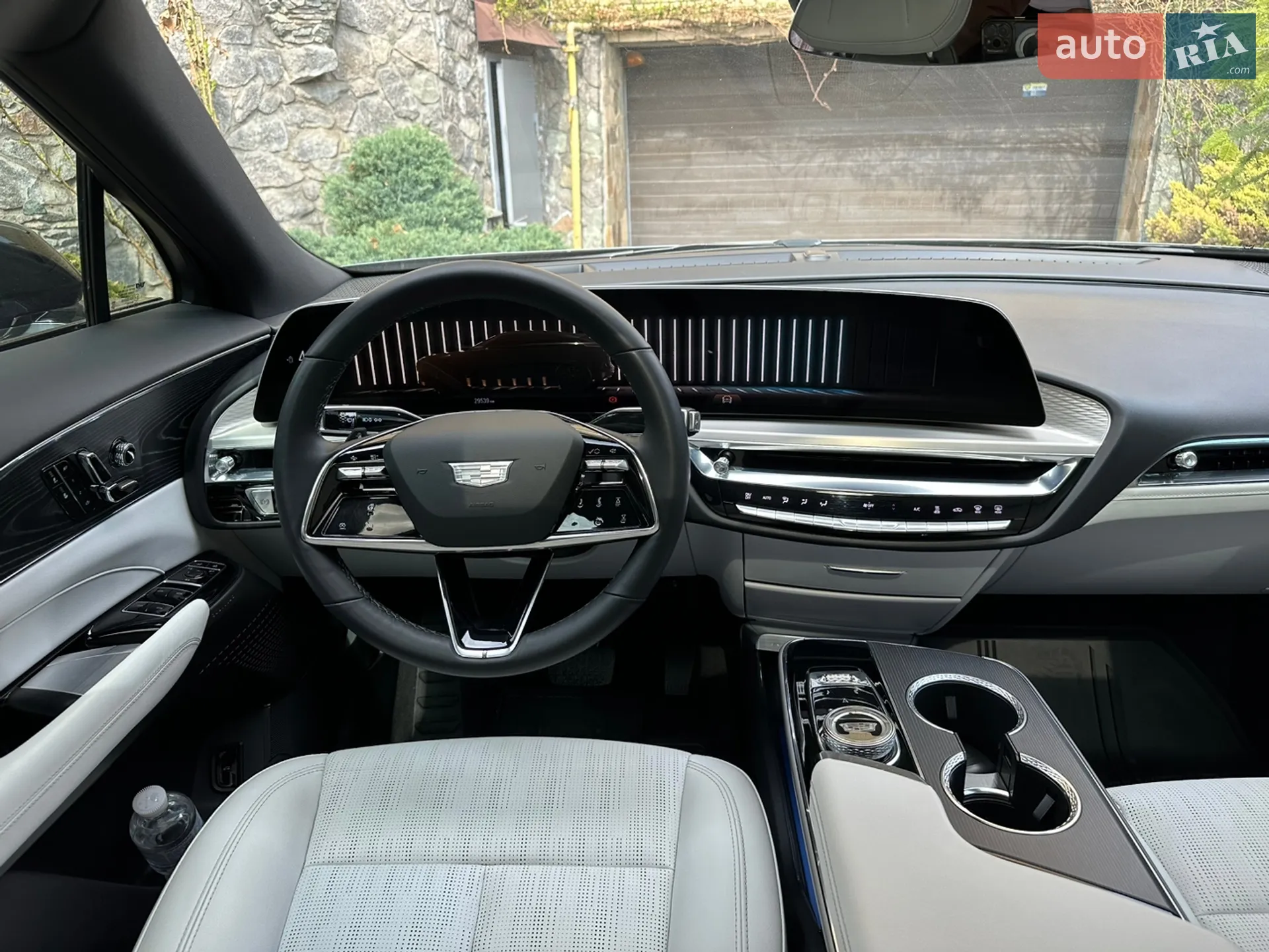 2023 Cadillac Lyriq - мініатюра 16