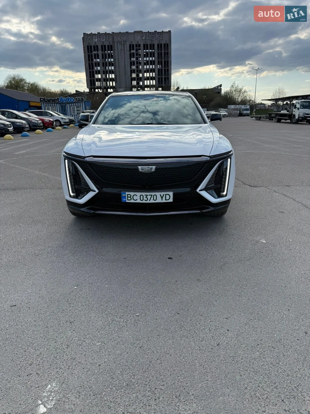 2024 Cadillac Lyriq - мініатюра 8