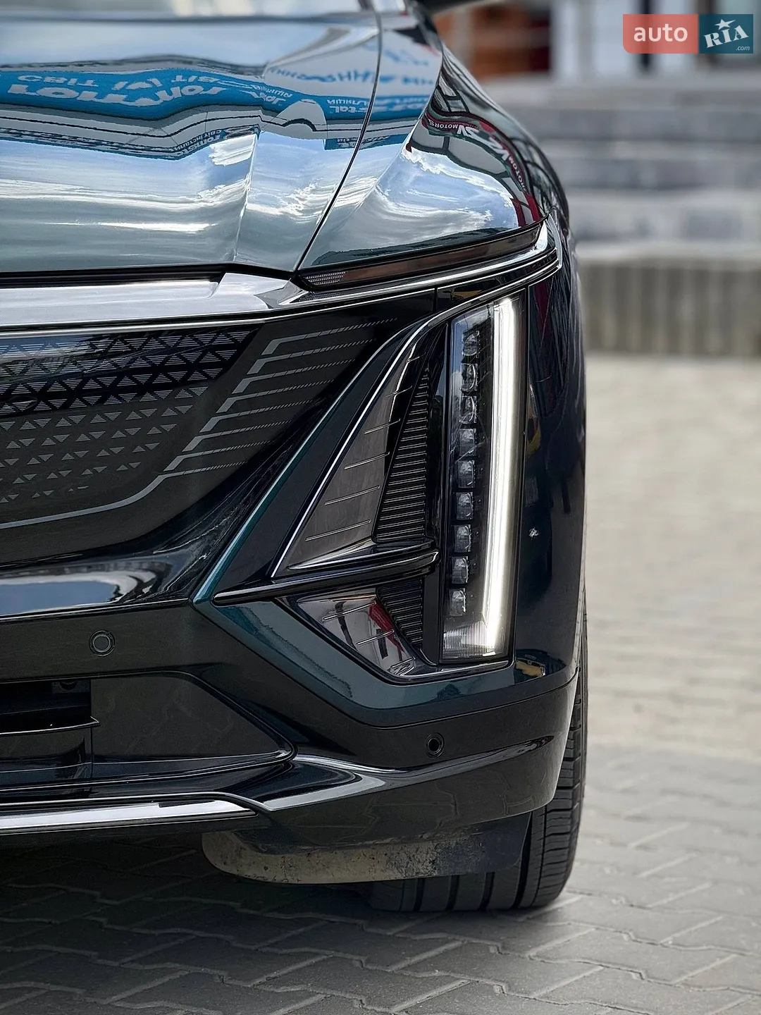 2023 Cadillac Lyriq - мініатюра 9