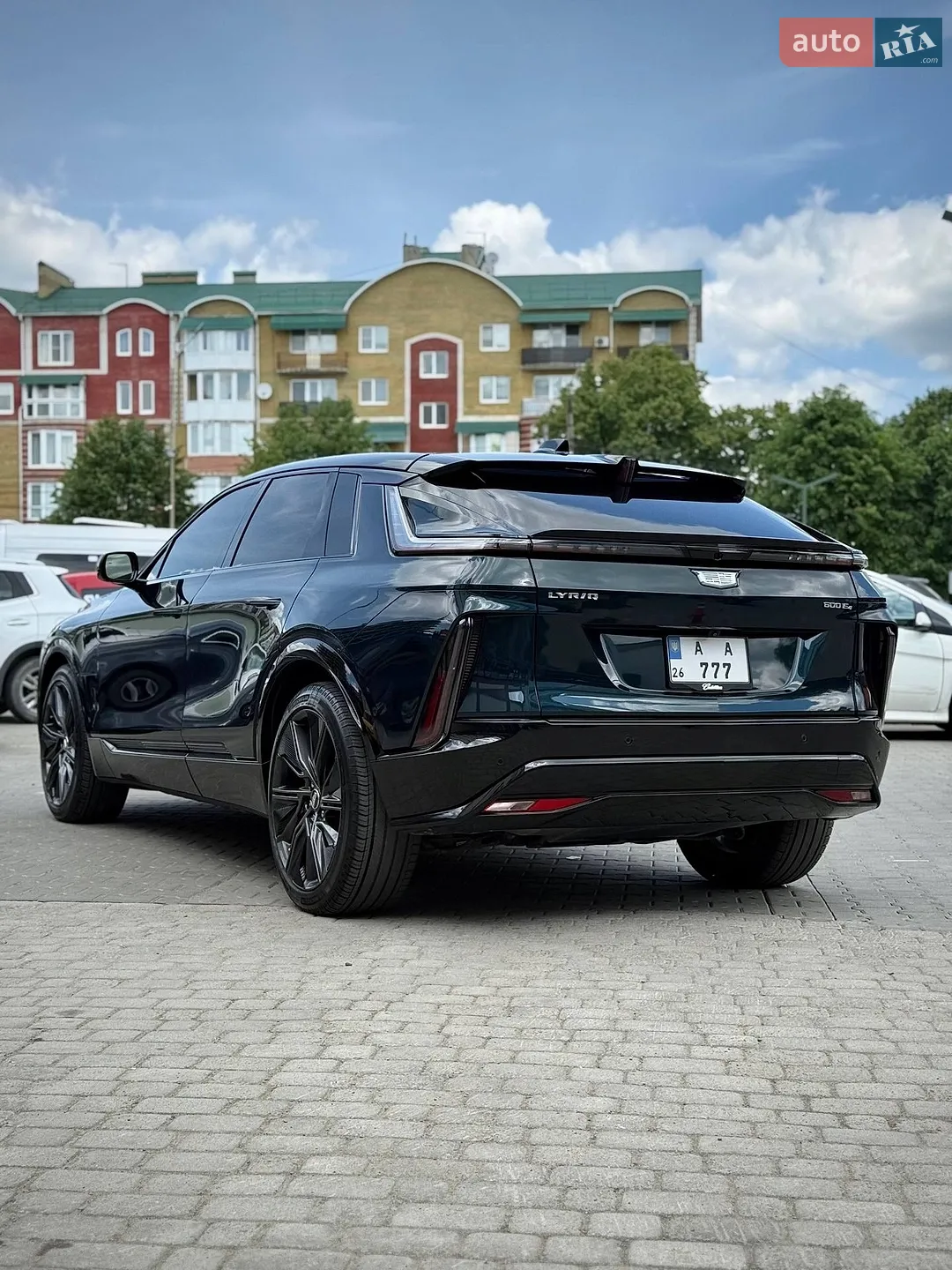 2023 Cadillac Lyriq - мініатюра 14