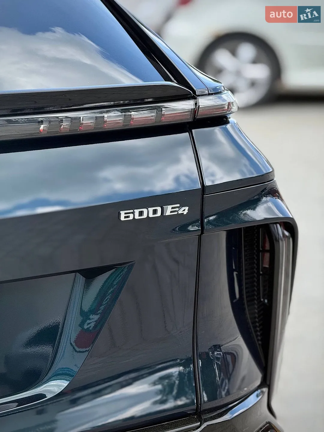 2023 Cadillac Lyriq - мініатюра 11
