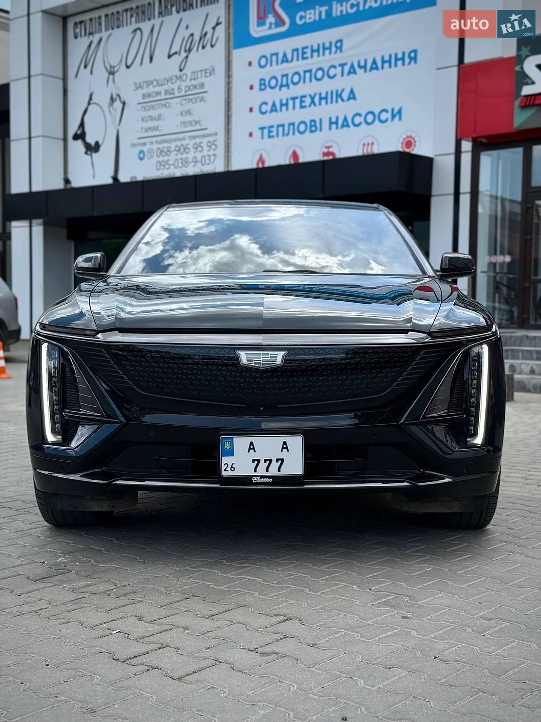 2023 Cadillac Lyriq - мініатюра 4