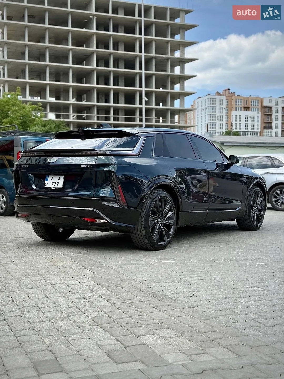 2023 Cadillac Lyriq - мініатюра 12