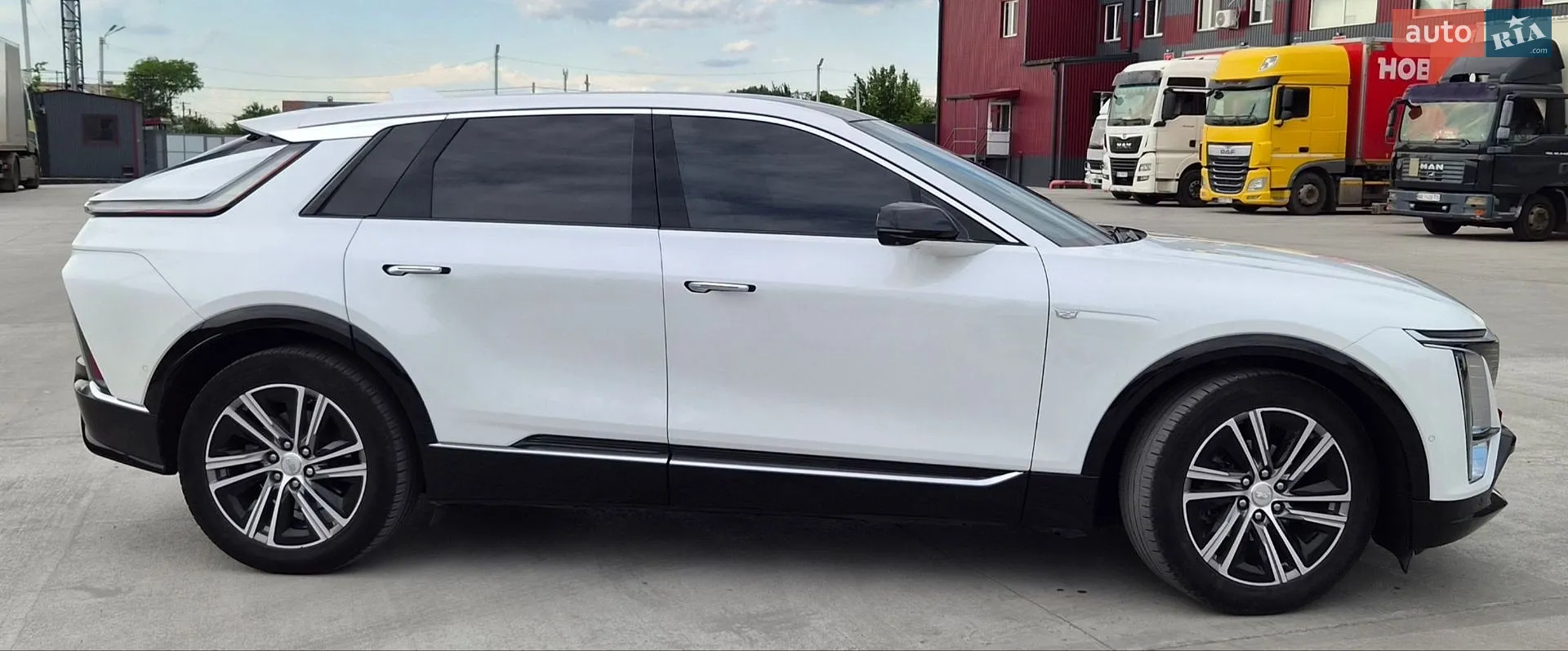 2024 Cadillac Lyriq - мініатюра 6
