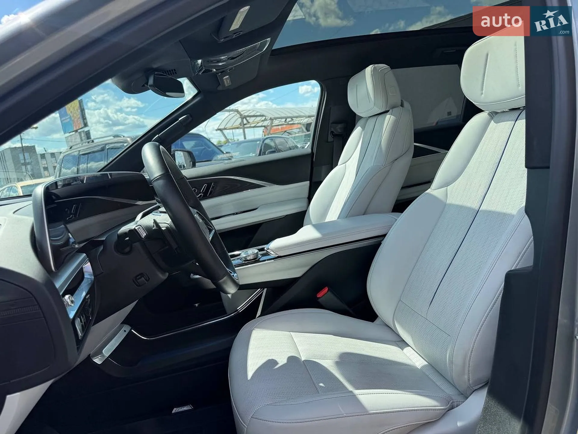 2024 Cadillac Lyriq - мініатюра 17