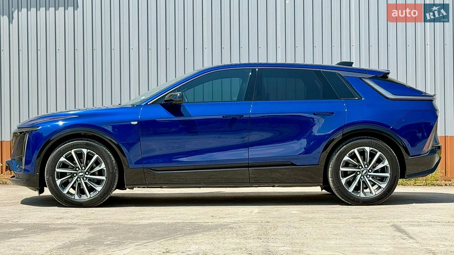 2023 Cadillac Lyriq - мініатюра 2