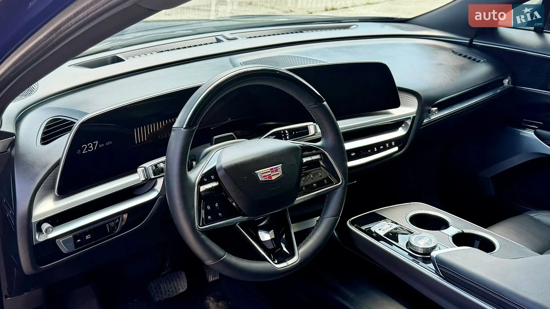 2023 Cadillac Lyriq - мініатюра 12
