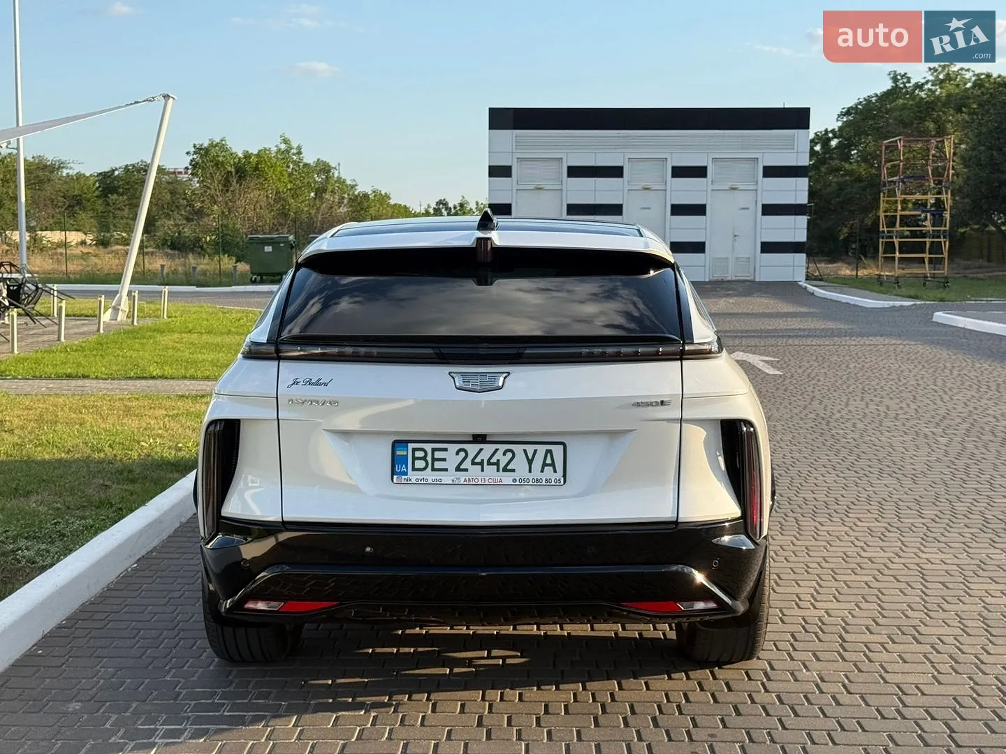 2024 Cadillac Lyriq - мініатюра 9
