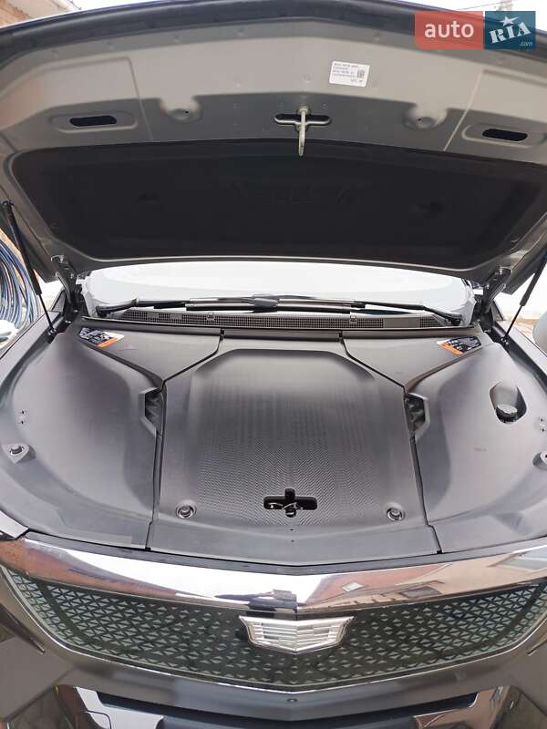 Позашляховик / Кросовер Cadillac  Optiq 2024 в Дніпрі