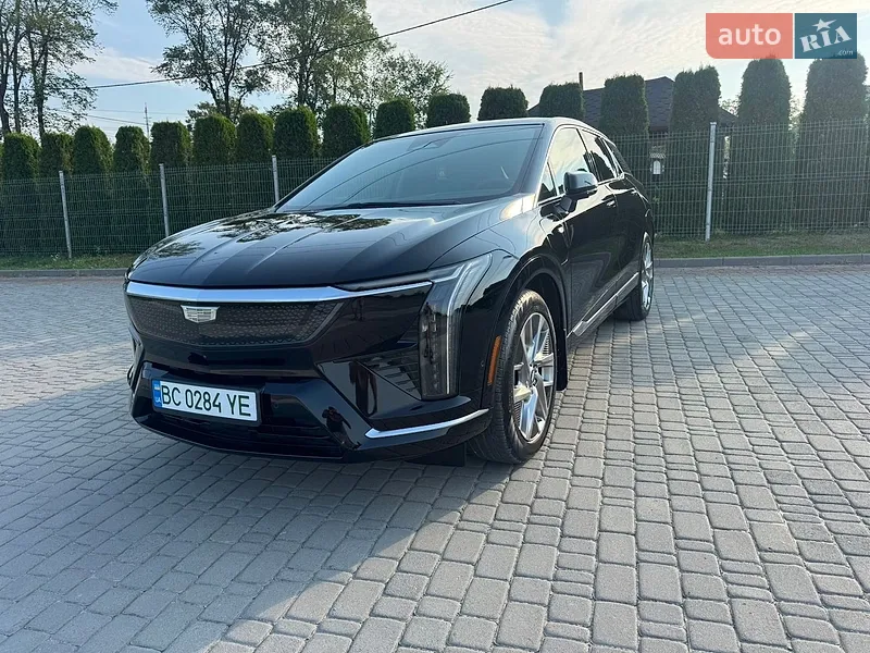 Cadillac  Optiq
