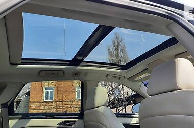 Внедорожник / Кроссовер Cadillac SRX 2015 в 