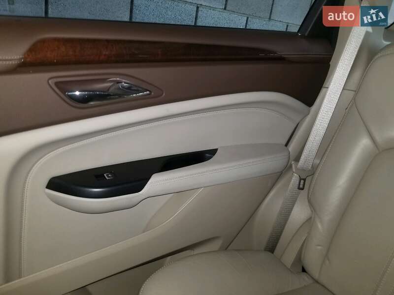 Позашляховик / Кросовер Cadillac SRX 2014 в Житомирі фото 32 Позашляховик / Кросовер Cadillac SRX 2014 в Житомирі