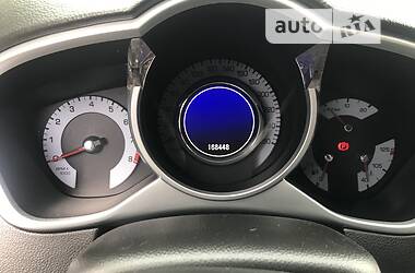 Позашляховик / Кросовер Cadillac SRX 2010 в 