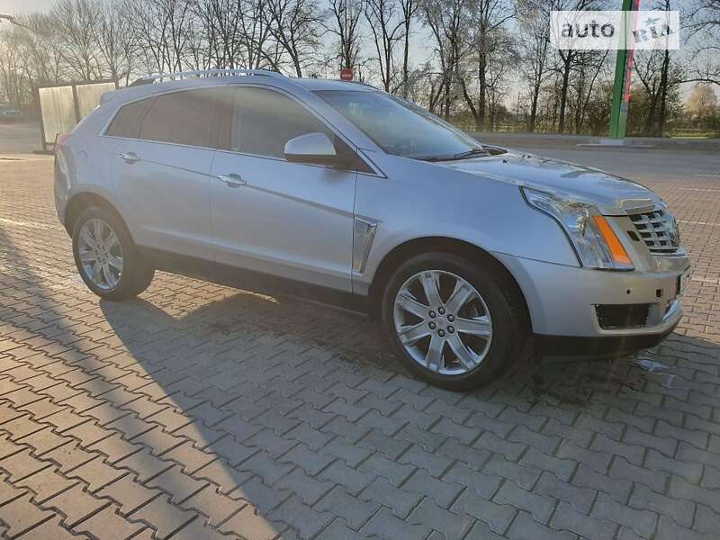 Внедорожник / Кроссовер Cadillac SRX 2015 в Киеве