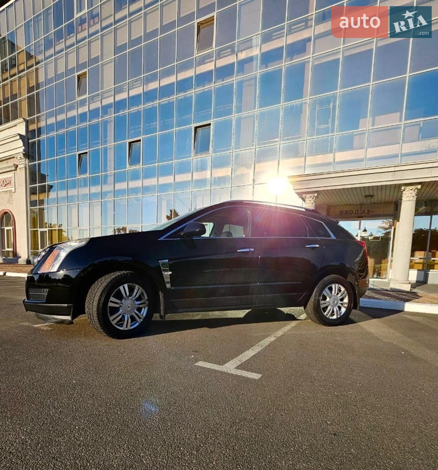 2010 Cadillac SRX - мініатюра 3