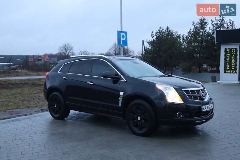 Позашляховик / Кросовер Cadillac SRX 2011 в Городку