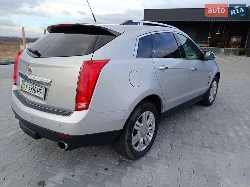 Позашляховик / Кросовер Cadillac SRX 2011 в Броварах