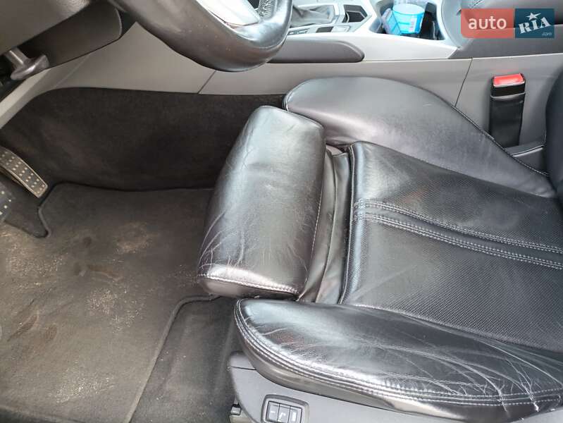 Позашляховик / Кросовер Cadillac SRX 2011 в Броварах
